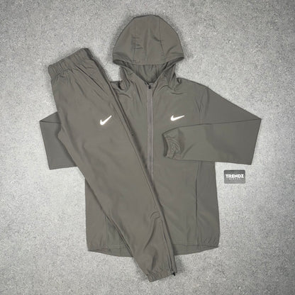 NIKE REPEL TRACKSUIT - STONE