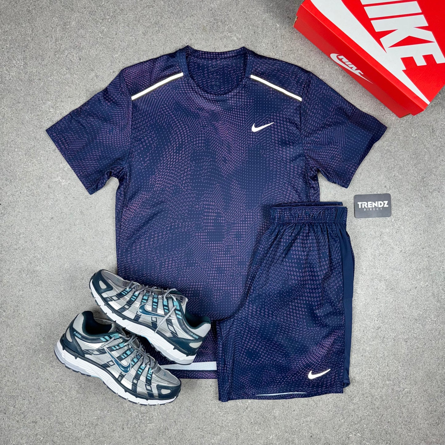NIKE ECLIPSE T-SHIRT & SHORTS SET - NAVY/PINK