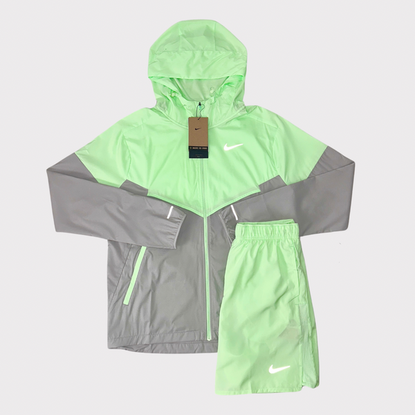 Nike green windbreaker hot sale