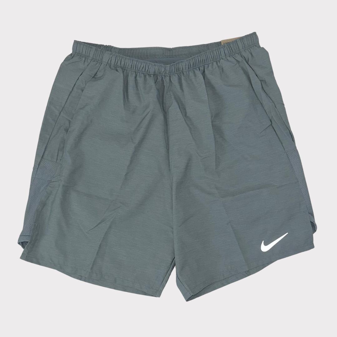 NIKE CHALLENGER SHORTS - GREY